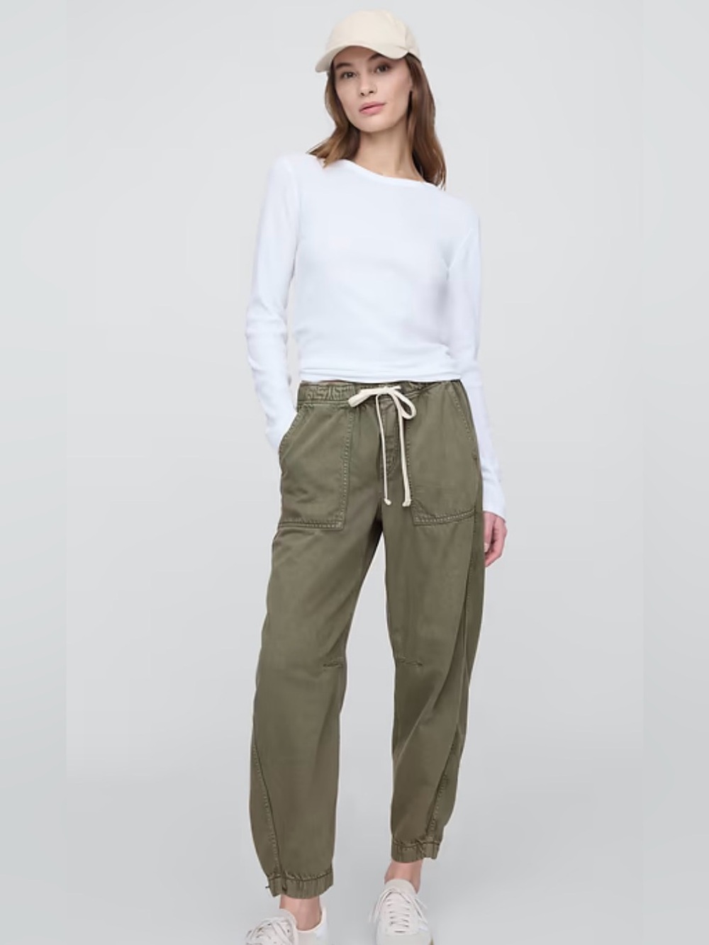 GAP Mid-Rise Soft Pull on Barrel Jeans